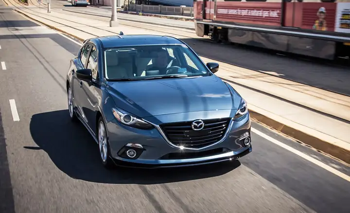 Đánh Giá Chi Tiết Mazda3 2016 – Tính Năng, Hiệu Suất & Giá Trị