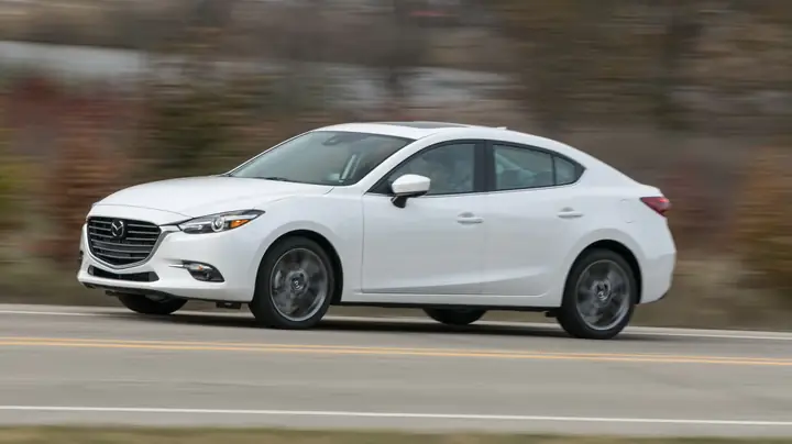 So Sánh Mazda 3 2018: Giá, Thông Số & Đánh Giá Cho Người Mua