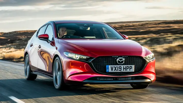 Đánh Giá Mazda3 2019: Hiệu Suất, Nội Thất & Đánh Giá Thực Tế