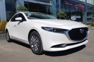 So Sánh Giá Và Thông Số Mazda 3 2020 Màu Trắng Cho Người Mua