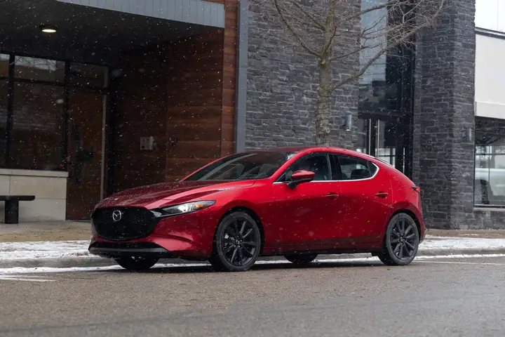 Khám Phá Mazda 3: Đánh Giá Chi Tiết Cho Người Mua Hatchback Khám Phá Mazda 3: Đánh Giá Chi Tiết Cho Người Mua Hatchback