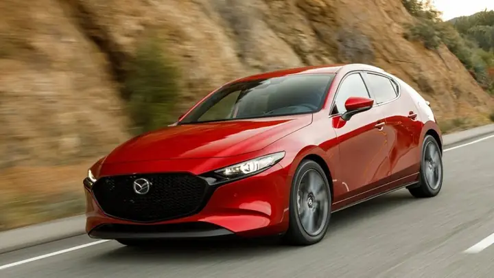 Mazda 3 5d: Tổng Quan Chi Tiết Về Phiên Bản Hatchback Đa Năng