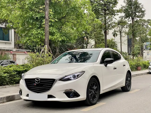 So Sánh Mazda 3 2016 Sedan Và Hatchback Cho Người Mua Thông Minh