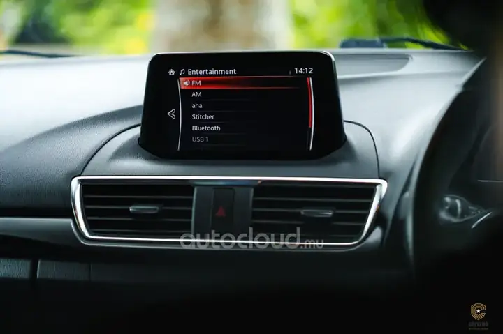 Hướng Dẫn Sử Dụng Stitcher Radio Trên Hệ Thống Mazda Connect