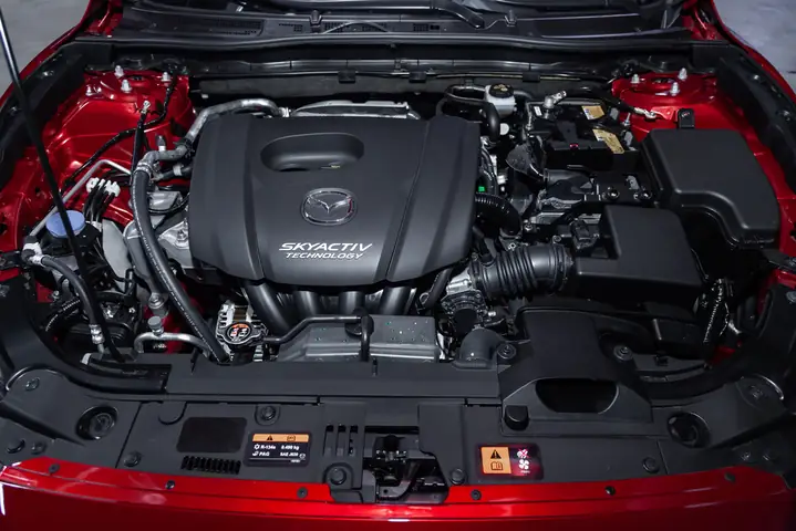 Thời Gian Sử Dụng Bình Ắc Quy Mazda Trung Bình Và Cách Kéo Dài