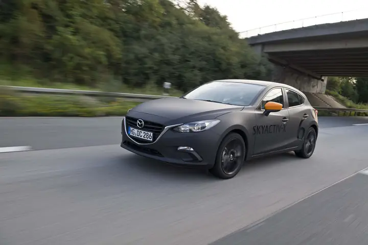 Tất Tần Tật Về Màu Sơn Matte Black Trên Mazda 3: Ưu Điểm, Nhược Điểm Và Hướng Dẫn Chăm Sóc