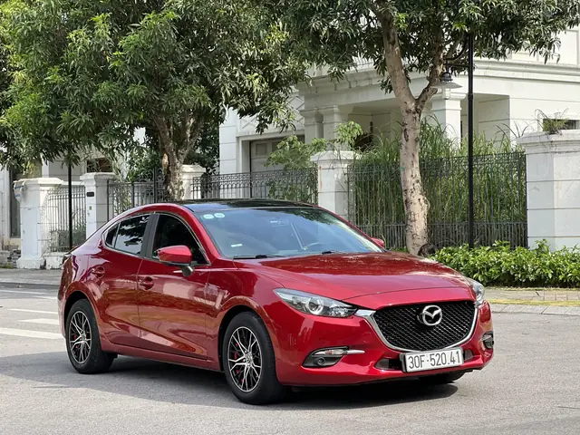 Mazda 3 Đẹp Lung Linh: Vẻ Đẹp Vượt Thời Gian Và Giá Trị Sống Động