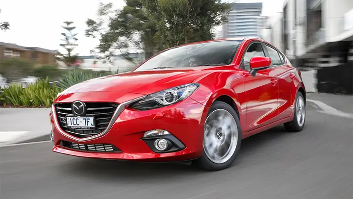 Mua Mazda 3 Diesel: Giá, Thông Số & Lời Khuyên Chọn Mua