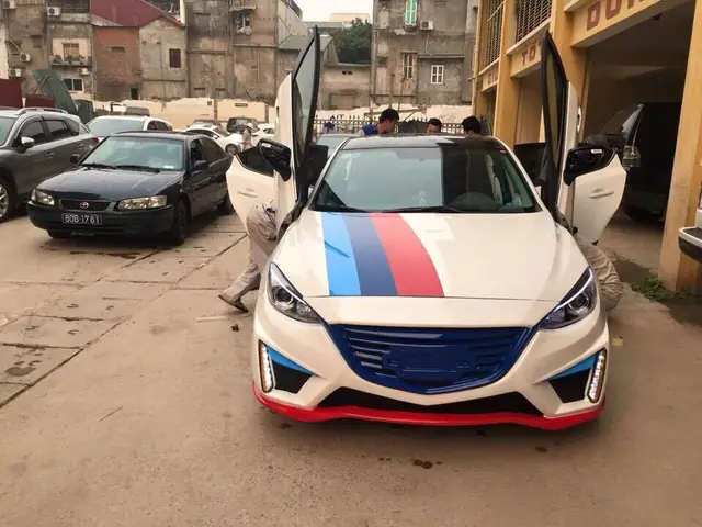 Hướng Dẫn Lắp Và Giá Độ Cửa Hít Mazda 3 Cho Chủ Xe