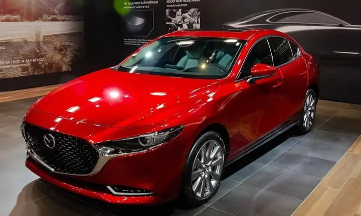 Chọn Mua Mazda 3 Màu Đỏ: Hướng Dẫn Chi Tiết Cho Người Mua