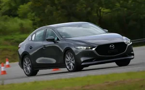 Mazda 3 Được Săn Đón: Lý Do Phiên Bản Này Luôn Chiếm Lĩnh Thị Trường Ô Tô