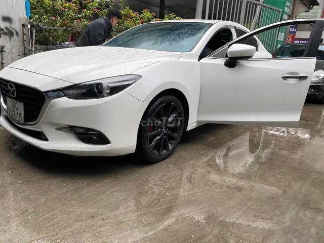 Mazda 3 Full Option 2018: Khám Phá Trọn Vẹn Phiên Bản Cao Cấp Nhất