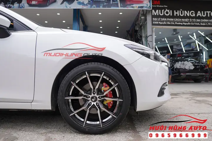 Mazda 3 Gắn Mâm 19 Inch: Nâng Tầm Diện Mạo Hay Rước Họa Vào Thân?
