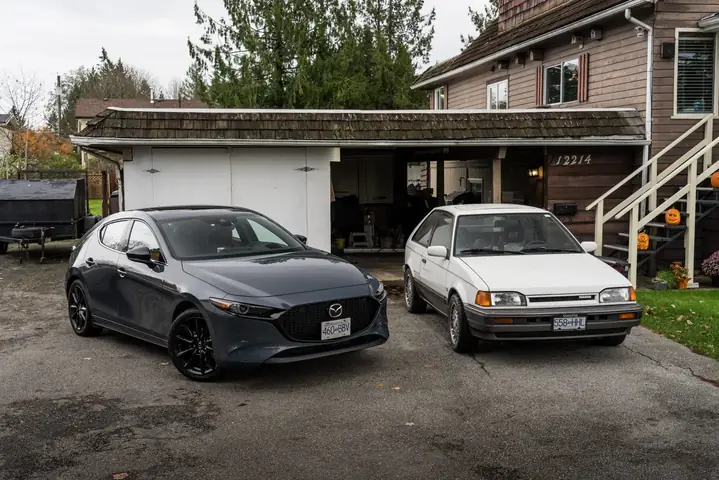 Các Thế Hệ Mazda 3: Hành Trình Phát Triển Từ Sedan Thông Minh Đến Hatchback Đẳng Cấp