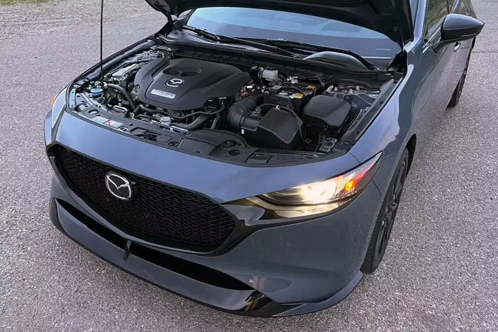So Sánh Các Thông Số Kỹ Thuật Động Cơ Mazda3 Cho Người Lái So Sánh Các Thông Số Kỹ Thuật Động Cơ Mazda3 Cho Người Lái
