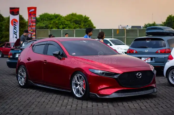 Hướng Dẫn Tùy Biến Mazda 3 Hatchback: Các Bước & Phụ Kiện Cần Thiết Hướng Dẫn Tùy Biến Mazda 3 Hatchback: Các Bước & Phụ Kiện Cần Thiết