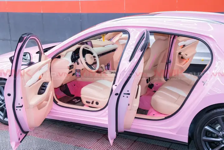 Mazda 3 Hồng: Tổng Quan Chi Tiết Về Tông Màu Nổi Bật