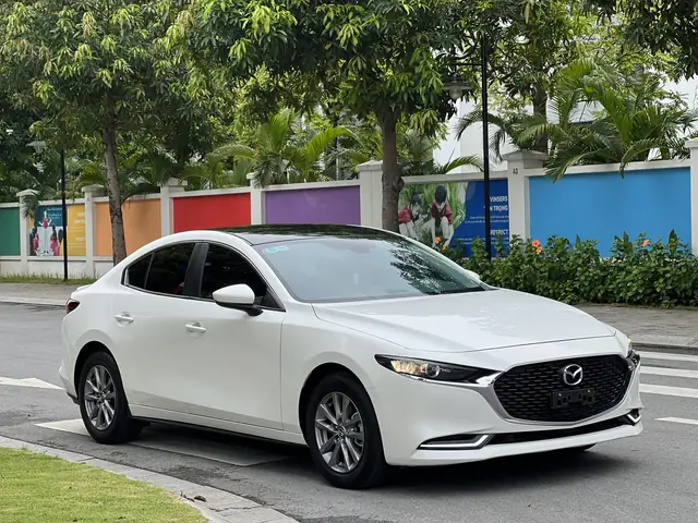 Chọn Mua Mazda 3 Màu Trắng – Hướng Dẫn Cho Người Yêu Xe Chọn Mua Mazda 3 Màu Trắng – Hướng Dẫn Cho Người Yêu Xe