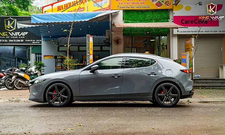 Mazda 3 Màu Xi Măng: Xu Hướng Mới Hay Lựa Chọn Tinh Tế?