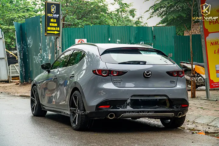Mazda 3 Màu Xi Măng: Xu Hướng Mới Hay Lựa Chọn Tinh Tế?
