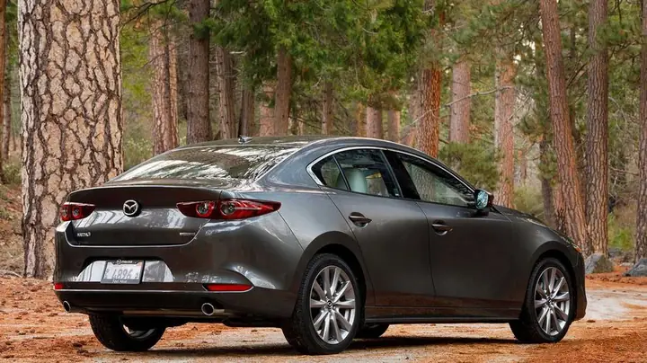 Mazda 3 Nguyễn Trãi Minh Huyền: Đánh Giá Toàn Diện, Lợi Ích Và Lưu Ý Khi Mua