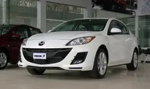 So Sánh Giá Và Ưu Nhược Điểm Mazda 3 Nhập Khẩu Cho Người Mua