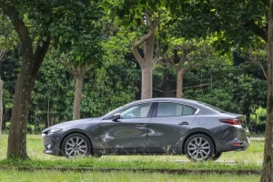 Đánh Giá Chi Tiết Mazda 3 Sedan: Ưu, Nhược Điểm Và Liệu Có Đáng Mua?
