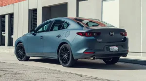 Đánh Giá Mazda 3 Sau 100.000 Dặm: Liệu Chiếc Sedan Này Còn Đáng Tin Cậy?