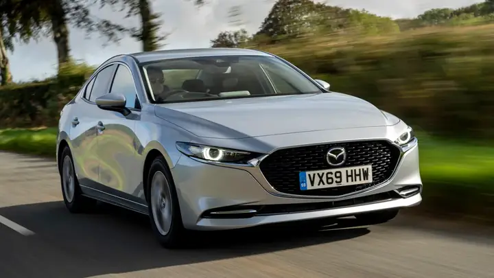 Đánh Giá Chi Tiết Mazda 3 Saloon 2026: Sự Tinh Tế Của Sedan Thể Thao
