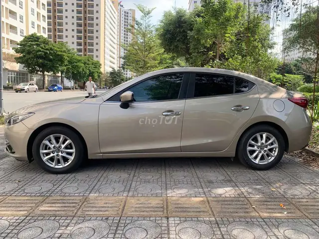 Mazda 3 Sedan 2.0 2016 Màu Đồng: Cẩm Nang Chi Tiết Cho Người Mua