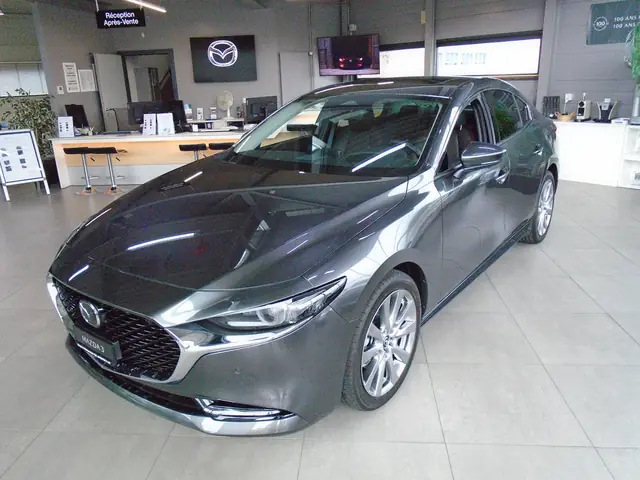 Mua Mazda 3 Sedan: Giá, Địa Điểm & Lưu Ý Cho Người Mua