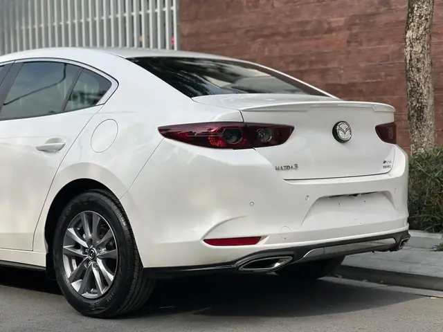 Đánh Giá Chi Tiết Mazda 3 Sedan Luxury: Sự Tinh Tế Đỉnh Cao Trong Phân Khúc Đánh Giá Chi Tiết Mazda 3 Sedan Luxury: Sự Tinh Tế Đỉnh Cao Trong Phân Khúc