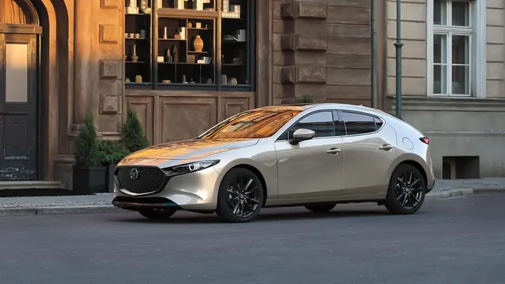 So Sánh Các Phiên Bản Mazda3 Sedan Cho Người Mua Tại Canada