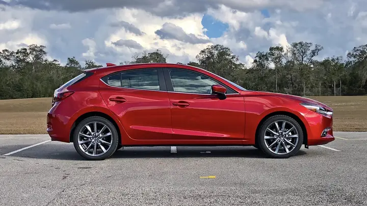 Mazda 3 2026 Có Tốc Độ Tối Đa Bao Nhiêu? Phân Tích Chi Tiết