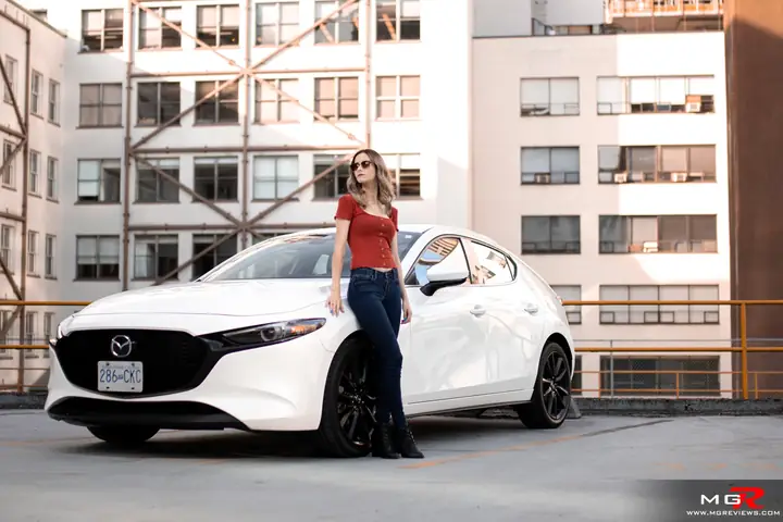 Xem Hình Ảnh Mazda3 Sport: Ngoại Thất & Nội Thất Ấn Tượng