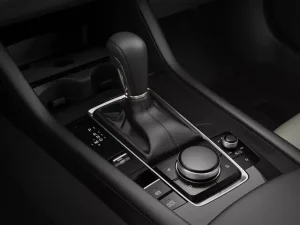 Mazda 3 Thế Hệ Thứ 4: Đánh Giá Chi Tiết, Thông Số Và Trải Nghiệm Thực Tế