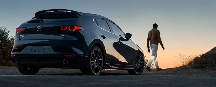 So Sánh Mazda3 2.5 Turbo Premium Plus Vs Carbon Turbo