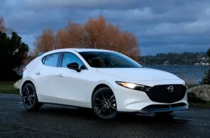 So Sánh Mazda3 2.5 Turbo Premium Plus Vs Carbon Turbo