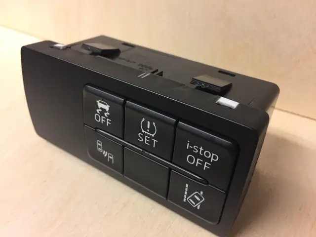 Mazda 3: Tắt Vĩnh Viễn Tính Năng I-stop (tự Động Dừng/khởi Động Động Cơ)