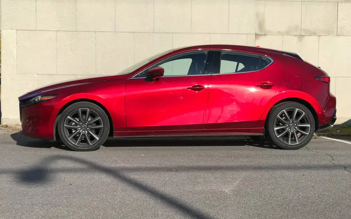 Mazda 3 Đã Qua Sử Dụng: Đánh Giá Chi Tiết Từ A Đến Z Mazda 3 Đã Qua Sử Dụng: Đánh Giá Chi Tiết Từ A Đến Z