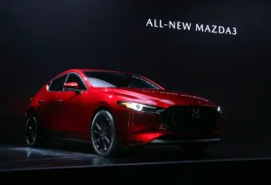Mazda 3 Werbung: Tổng Quan Đánh Giá Chi Tiết Về Dòng Hatchback Thể Thao