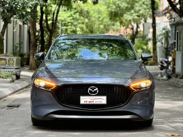 So Sánh Giá Và Ưu Đãi Mazda 3 Màu Xám Cho Người Mua