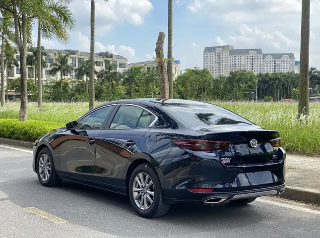 Chọn Mua Mazda 3 Màu Xanh: Hướng Dẫn, Giá & Ưu Đãi