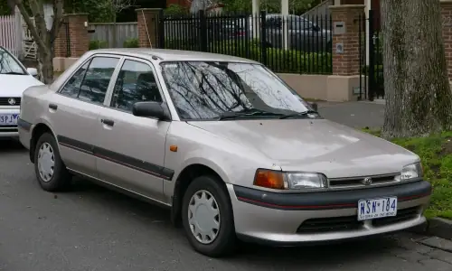 Mazda 323 Đời 1996: Cột Trụ Của Thế Hệ Bện Xe Hơi Nhập Khẩu Thời Đại