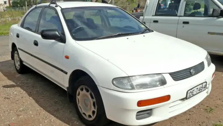 Mua Mazda 323 1998: Giá, Thông Số & Lời Khuyên Chọn Xe