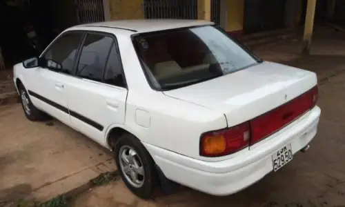 Mazda 323 Đời 95 Nặng Bao Nhiêu: Thông Tin Chi Tiết Và Các Yếu Tố Ảnh Hưởng