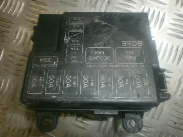 Hướng Dẫn Đọc Và Thay Thế Hộp Cầu Chì Mazda 323 Cho Mọi Năm