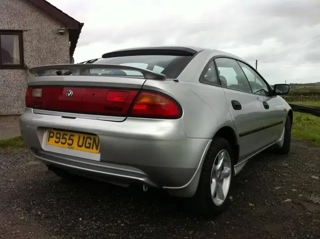 Mazda 323f 1997: Tổng Quan Chi Tiết Về Dòng Hatchback Thể Thao Thời Trang Mazda 323f 1997: Tổng Quan Chi Tiết Về Dòng Hatchback Thể Thao Thời Trang