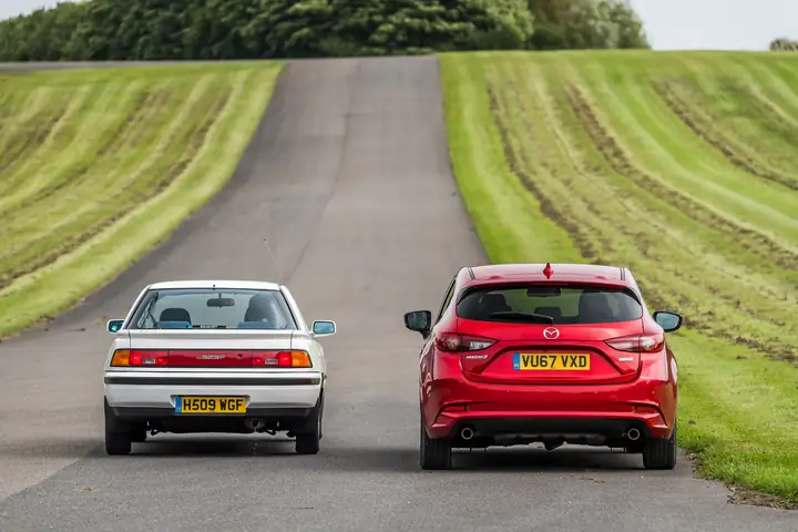 Mazda 323f Family: Dòng Xe Gia Đình Đa Năng Thập Niên 90 Mazda 323f Family: Dòng Xe Gia Đình Đa Năng Thập Niên 90