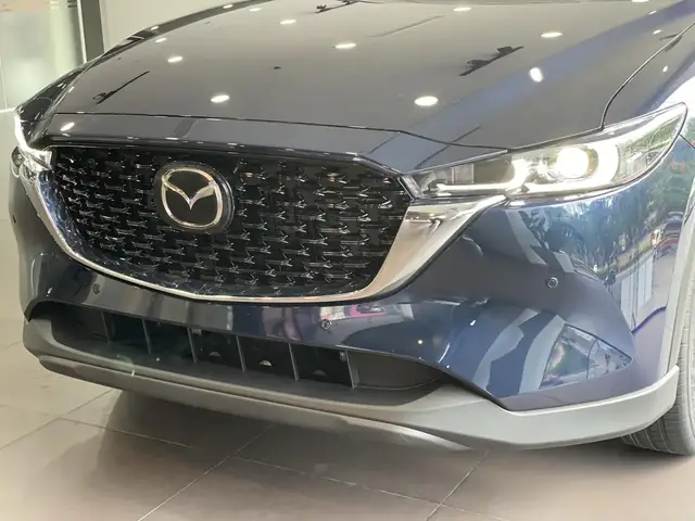Mazda 5 Gris: Tìm Hiểu Chi Tiết Về Màu Xám Trên Xe Mazda 5